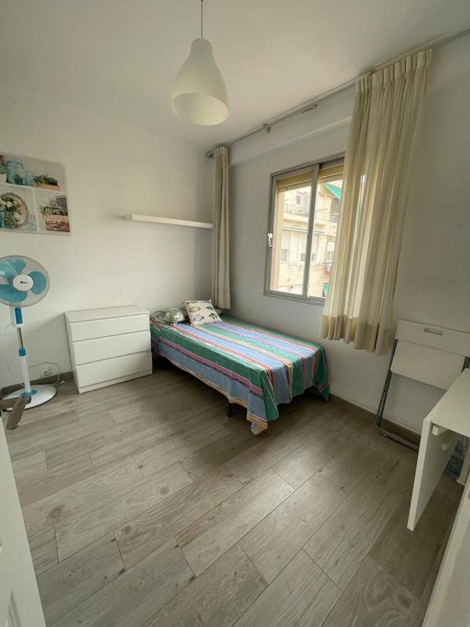 Malvarrosa Beach Familiar Valensiya Dış mekan fotoğraf
